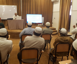 كلية الوسطية الشرعية تنظم دورة تخصصية في الاتجاهات الحديثة في التدريس الجامعي