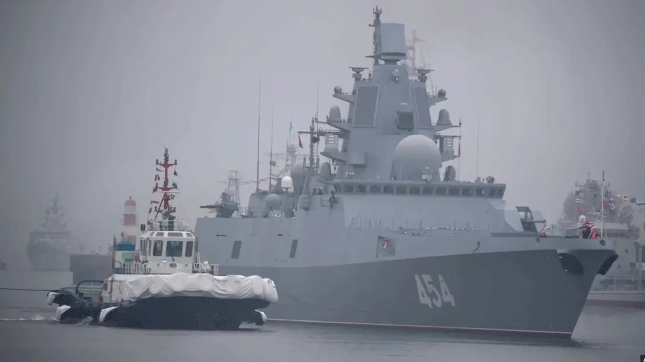Seru! AL China dan Rusia Beraksi Bersama di Laut China Selatan